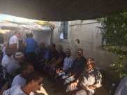 بالفيديو: وفود رسمية من اللد والرملة تقدم واجب العزاء لعائلة السعدي في يافا 